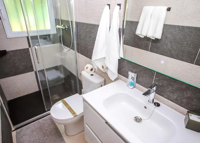 Cl12 Magnificent With Beautiful Sea Views