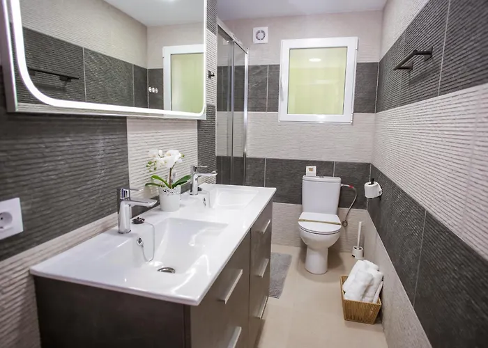 Cl12 Magnificent With Beautiful Sea Views *