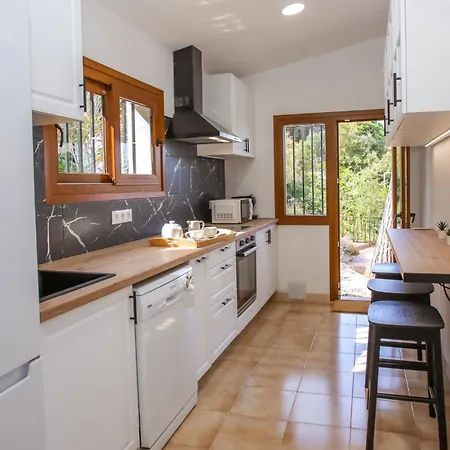 Cl12 Magnificent With Beautiful Sea Views